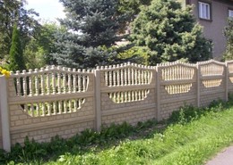 Firma Ploty Hýl má v nabídce širokou škálu dekorů betonových plotů.